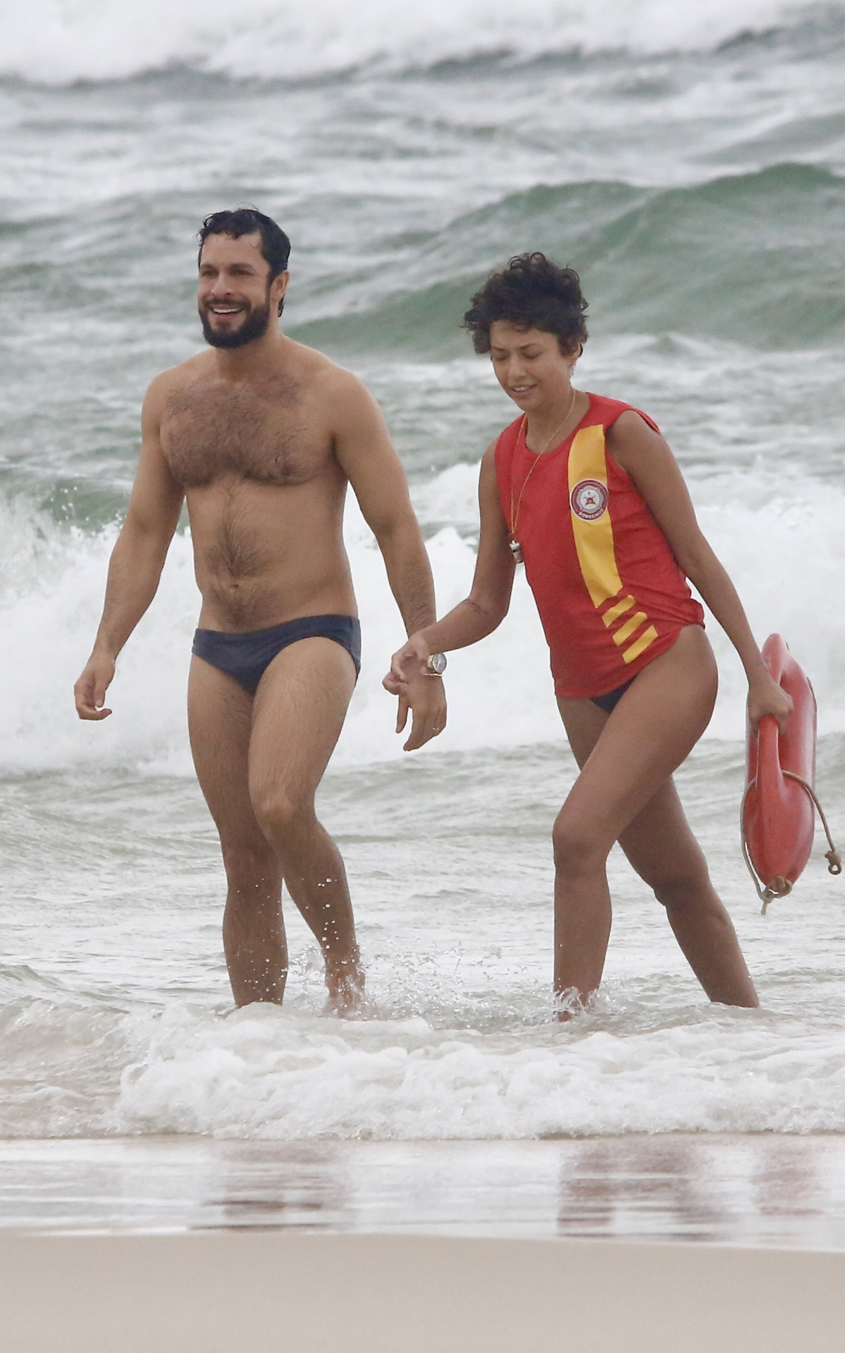  Rainer Cadete grava cenas de novela na praia da Barra Da Tijuca, na Zona Oeste do Rio