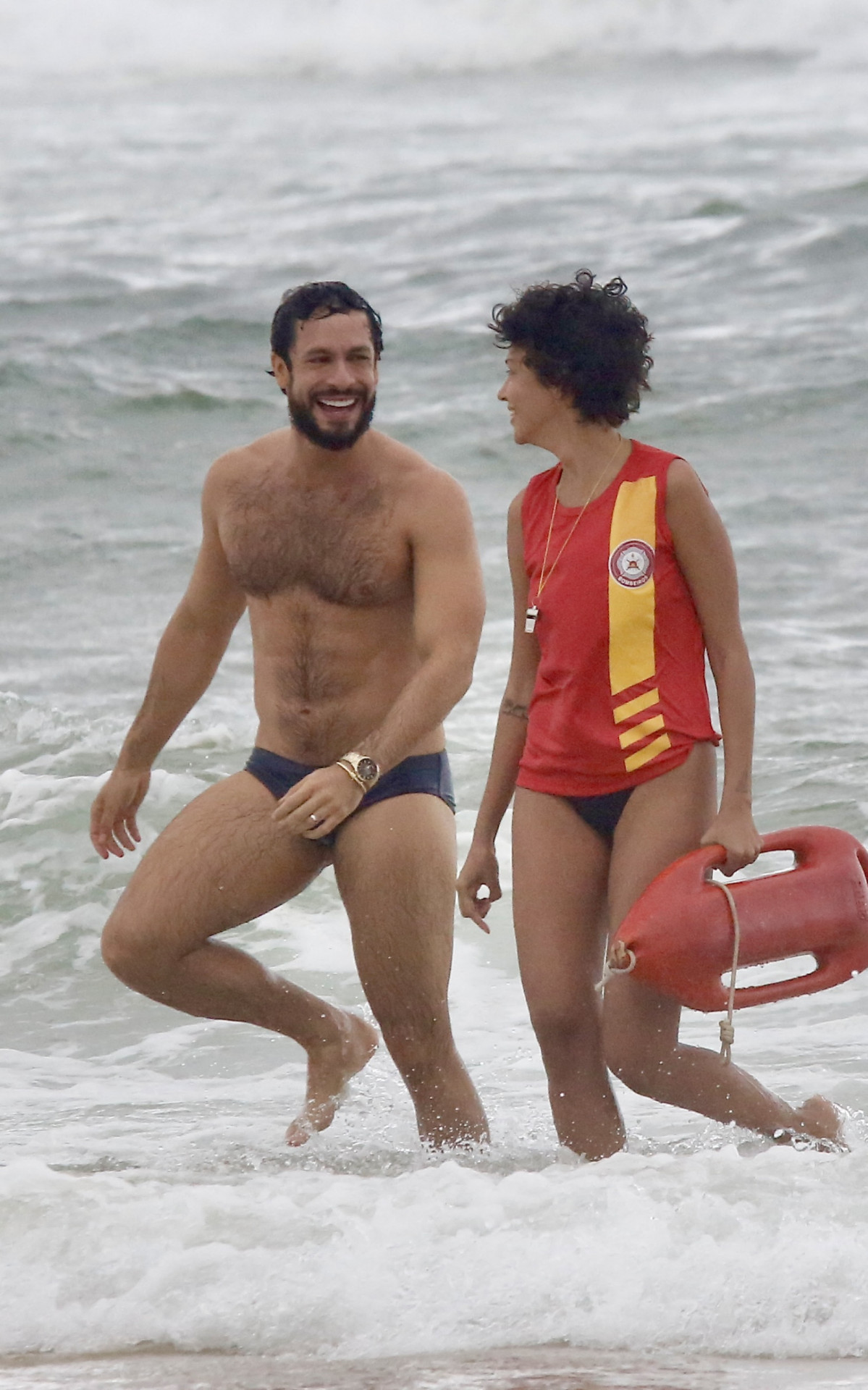  Rainer Cadete grava cenas de novela na praia da Barra Da Tijuca, na Zona Oeste do Rio