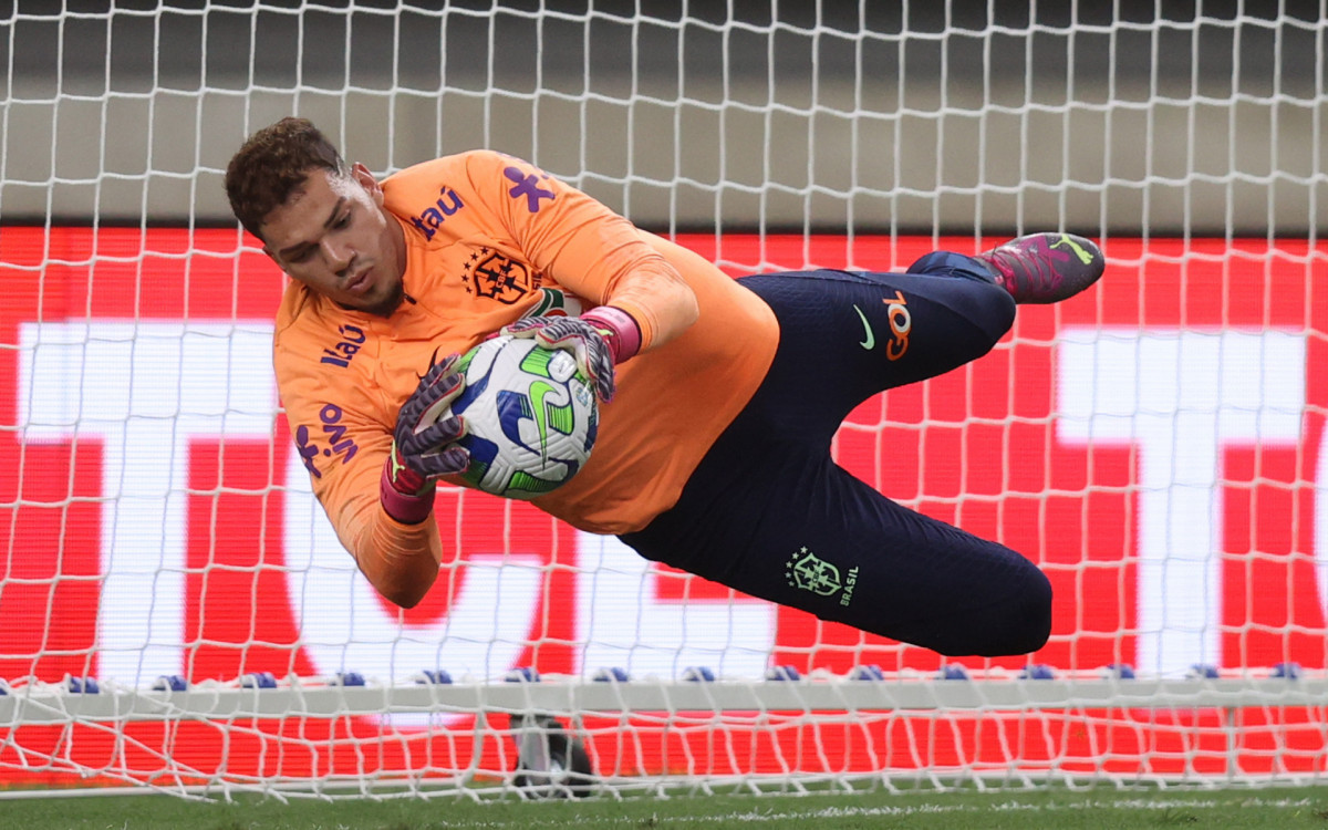 Ederson, no treino da Seleção Brasileira no Estádio Mangueirão, Belém do Pará - PA, Brasil. Eliminatórias 2026.