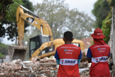 Prefeitura de Maricá reinicia demolição de imóveis irregulares nas Pedreiras