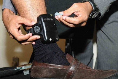 Vídeo de idoso com tornozeleira não tem relação confirmada com atos de 8 de janeiro