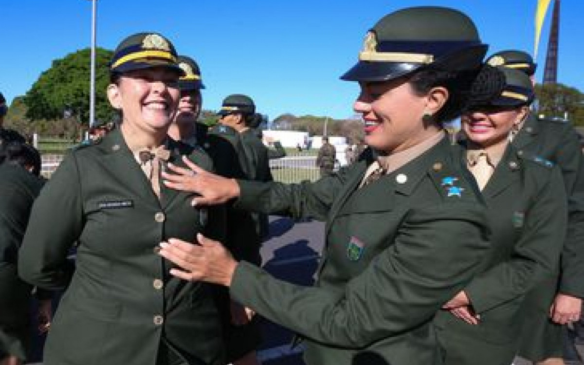 Vanda Maria Ferreira Neta, Tenente do Exército
