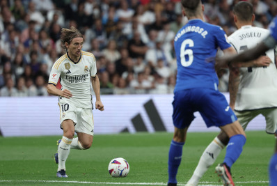 Modric questiona falta de espaço no Real Madrid, mas garante: 'Não vou fraquejar'