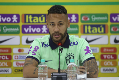 Neymar é acusado de trabalho oculto por empregada doméstica