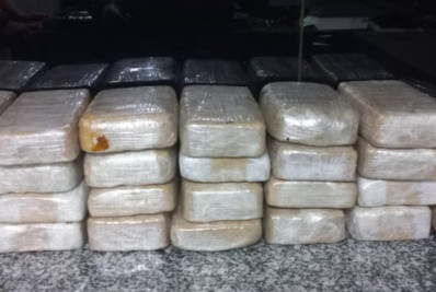 Homem é preso com 27 kg de cocaína na Rodovia Rio-Santos