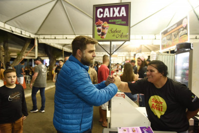 Festival de Petiscos bate recorde de participantes e aquece economia da praia do Farol