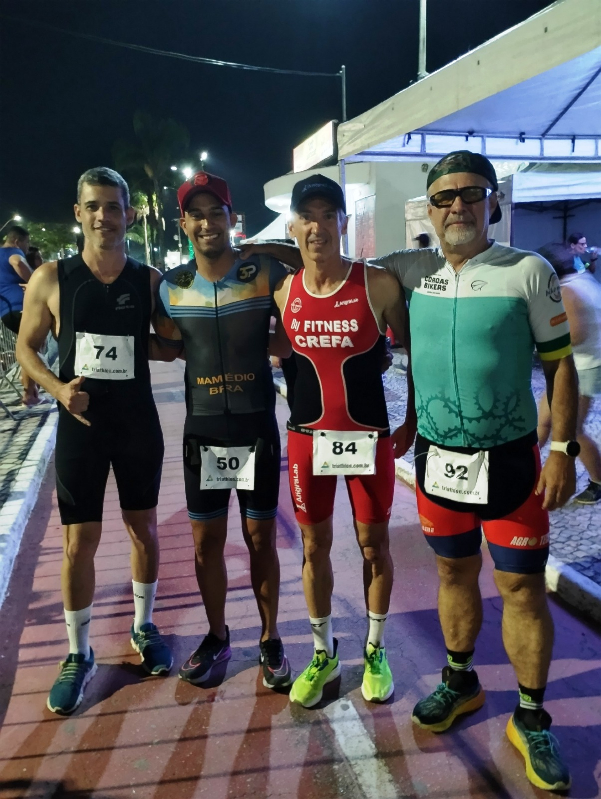 Zebinha e Diego Mamédio (Centro) foram destaques no Duathlon Noturno