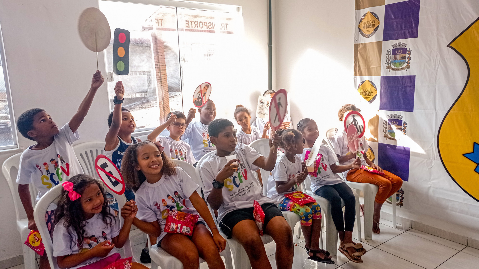 Atividade Educação no Trânsito para crianças do CRAS Chatuba - Matheus Pina