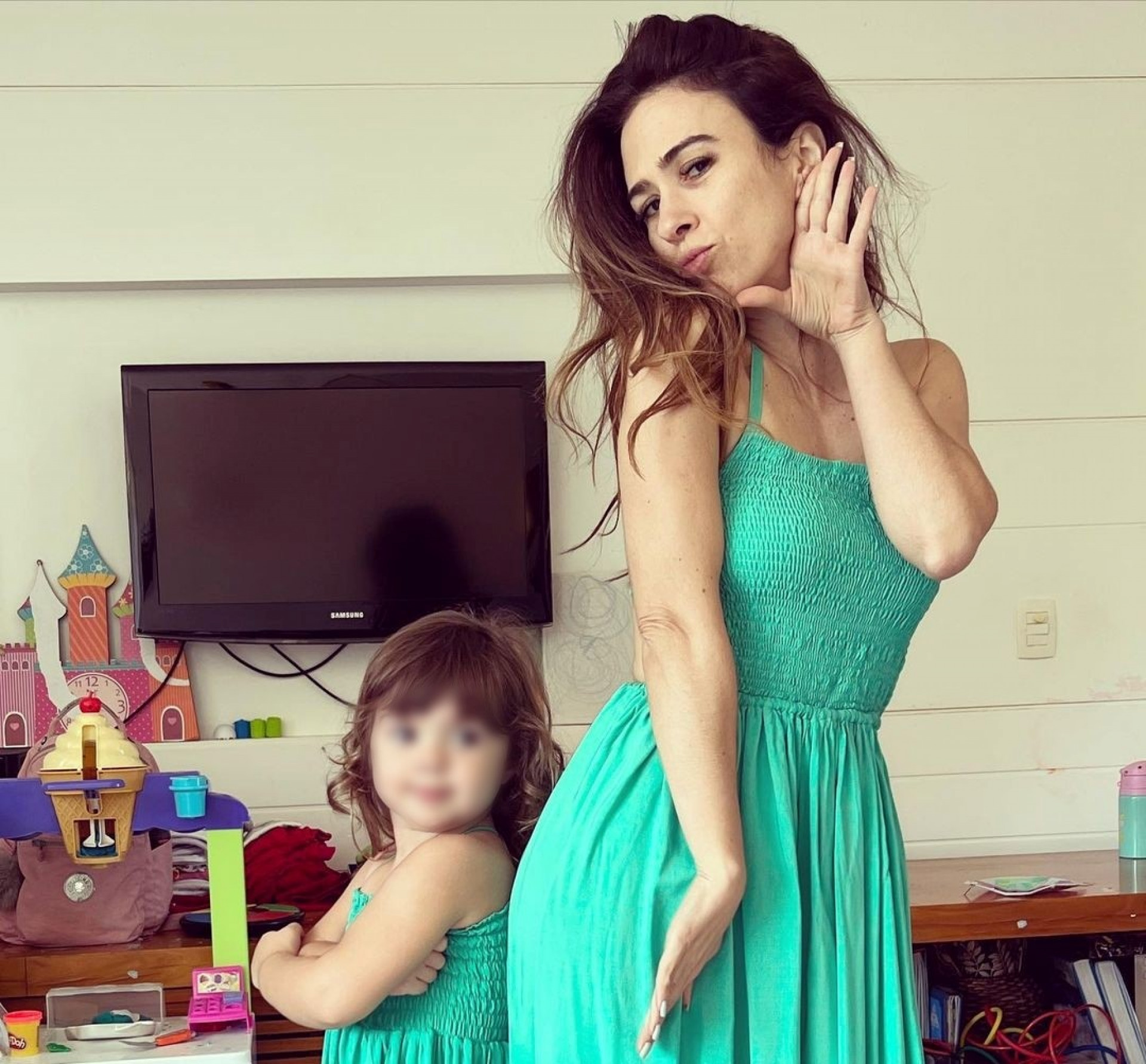 Tatá Werneck combina look com a filha, Clara Maria - Reprodução/Instagram