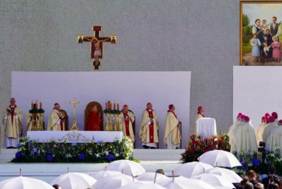 Em gesto inédito, Vaticano beatifica família polonesa assassinada por nazistas