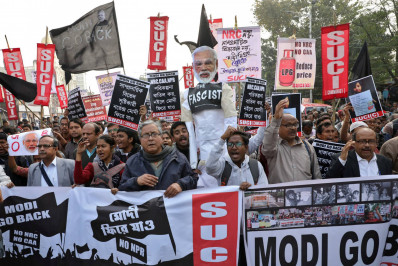 Índia projeta uma imagem de nova potência global no G-20, mas é minada por crises internas