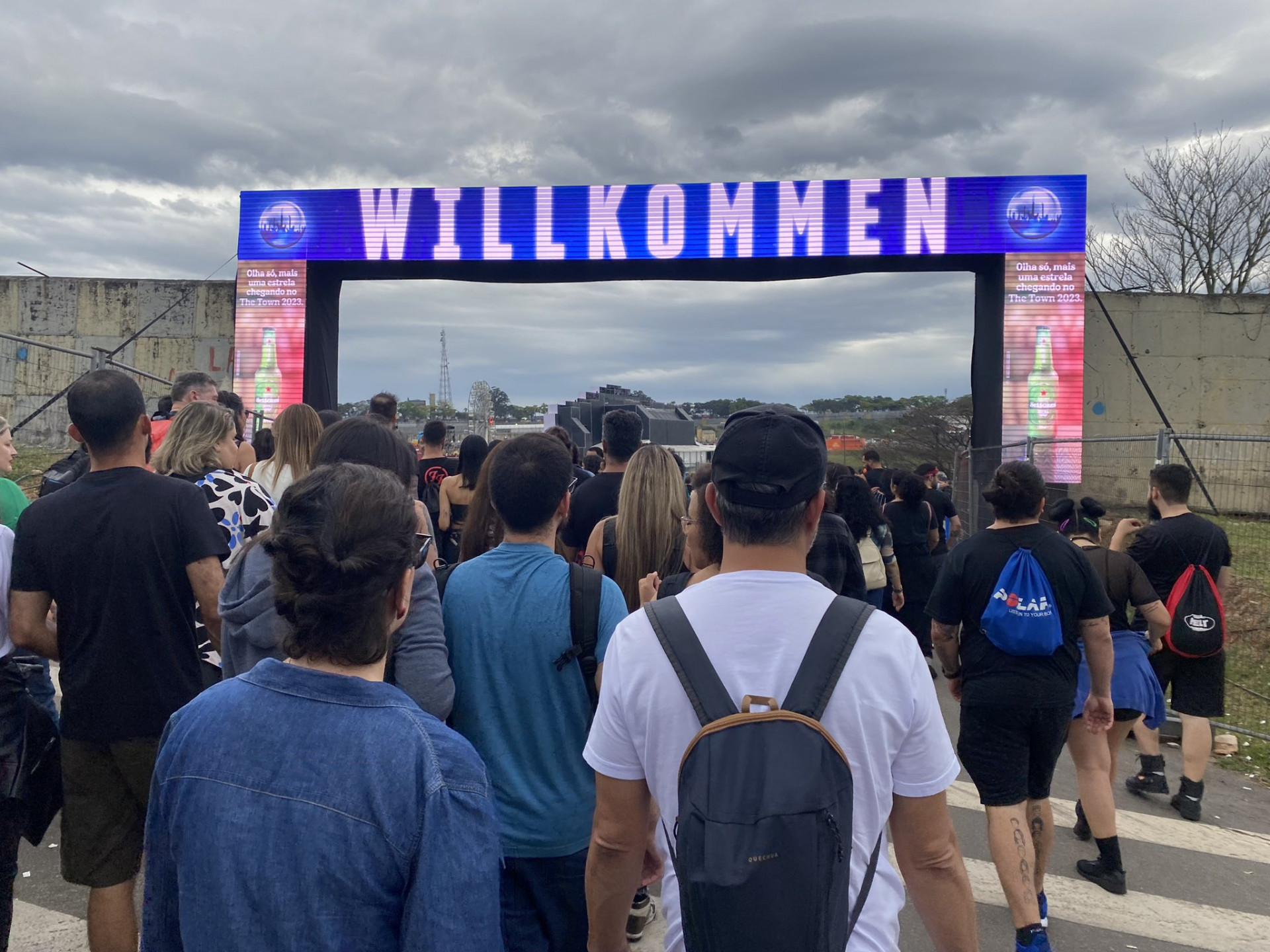 Internautas relatam perrengues no The Town - Reprodução/ Redes Sociais