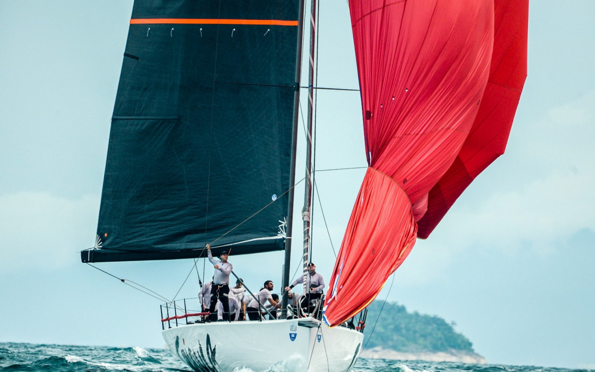 Terceiro colocado na Semana Internacional de Vela