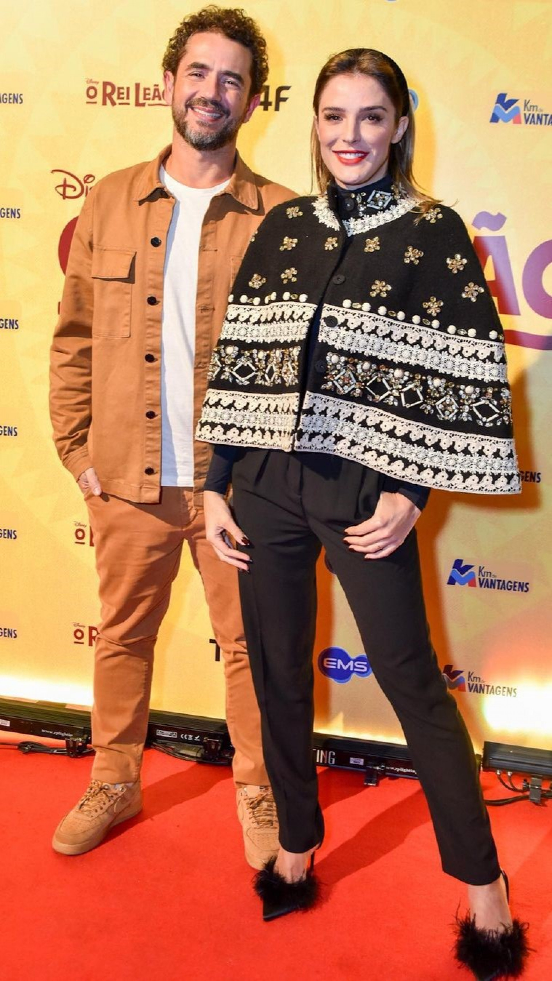 A apresentadora Rafa Brites, de 36 anos, revelou, em entrevista &agrave; 'Quem', como foi a primeira tentativa de sexo com o marido, Felipe Andreoli, de 43, ap&oacute;s ter feito uma cirurgia de retirada de silicone  - Reprodu&ccedil;&atilde;o / Instagram 