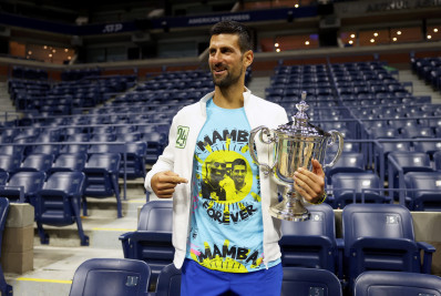 Djokovic faz homenagem a Kobe Bryant após título no US Open: 'Mentalidade vencedora'