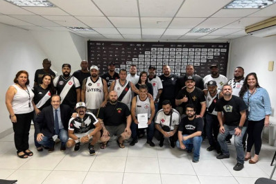 Vasco promove reunião com membros de Organizadas do clube para debater sobre São Januário 