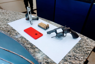 PM apreende menor com pistola e revólver na Cotiara, em Barra Mansa