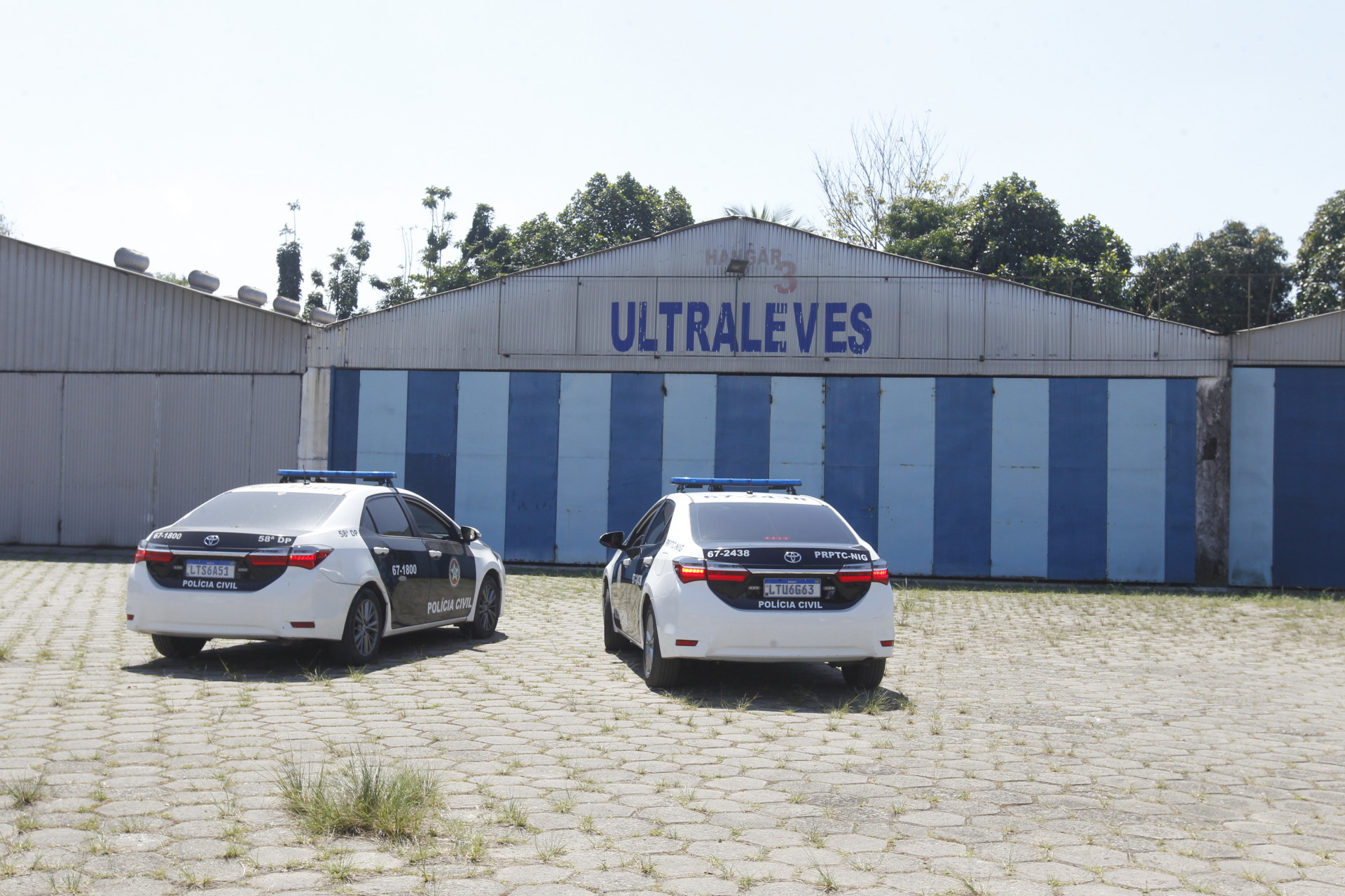 A Pol&iacute;cia Civil j&aacute; identificou o piloto respons&aacute;vel pelo ultraleve que atingiu e matou a estudante da EsPCEx no Aeroclube de Nova Igua&ccedil;u - Reginaldo Pimenta / Agencia O Dia