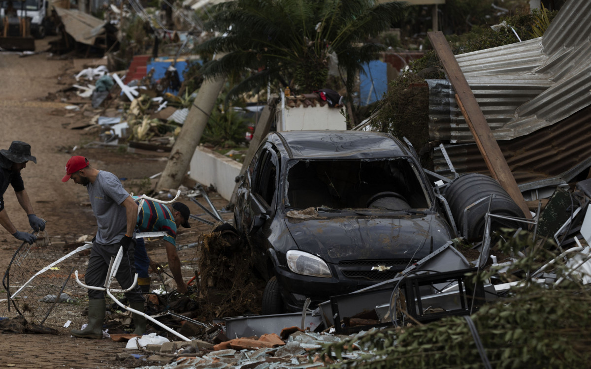 Sobe para 14 o número de mortos pelo ciclone que atingiu o RS