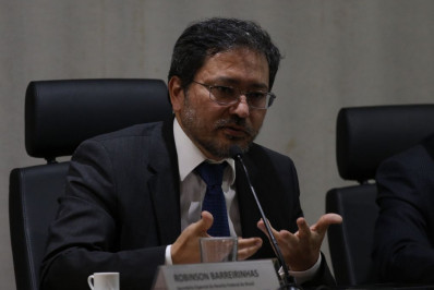 Receita diz que uma única pessoa enviou mais de 16 milhões de pacotes do exterior ao Brasil