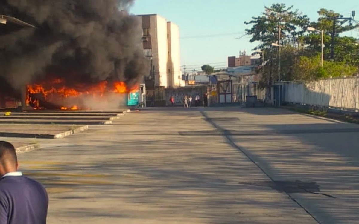 As causas do fogo ainda não foram determinadas
