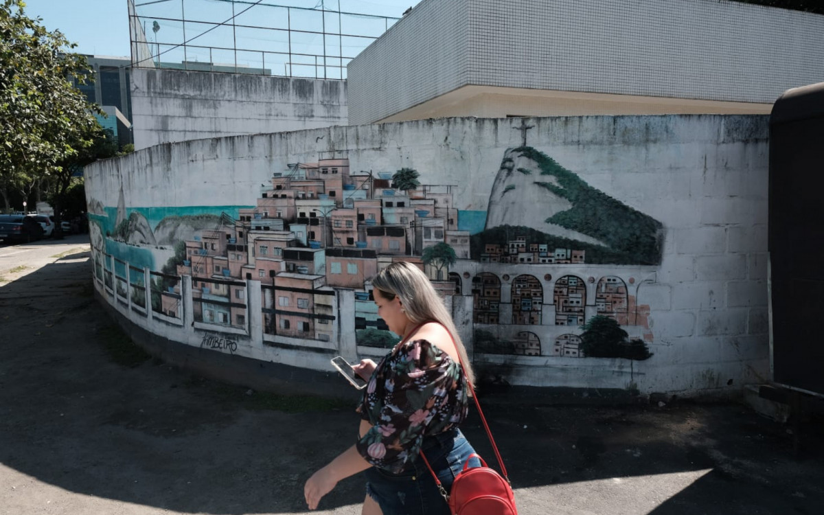 Movimentação próximo ao Morro do São Carlos, no Estácio - Pedro Ivo/Agência O DIA