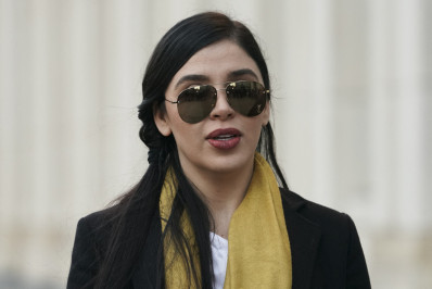 Esposa de narcotraficante 'El Chapo' deixa prisão nos EUA