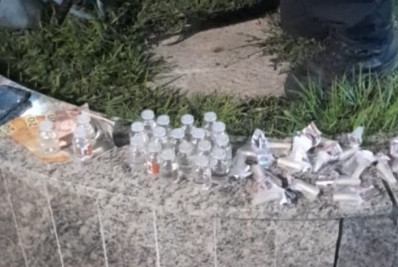 Dois homens são presos por tráfico de drogas em Arraial do Cabo