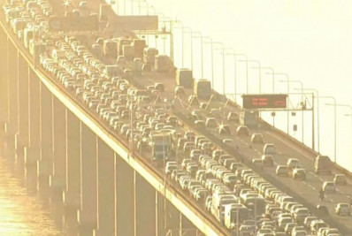 Tempo de travessia na Ponte Rio-Niterói chega a mais de uma hora no início da manhã