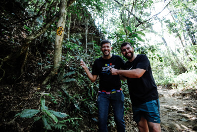 Magé inicia sinalização rústica em trilhas e cachoeiras