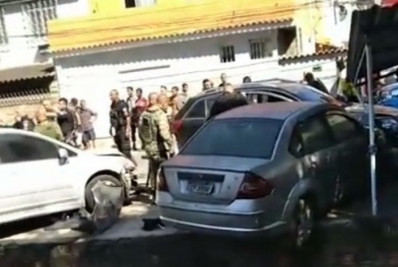 Homem morre e outro é ferido após fuga de abordagem da PM na Cidade de Deus