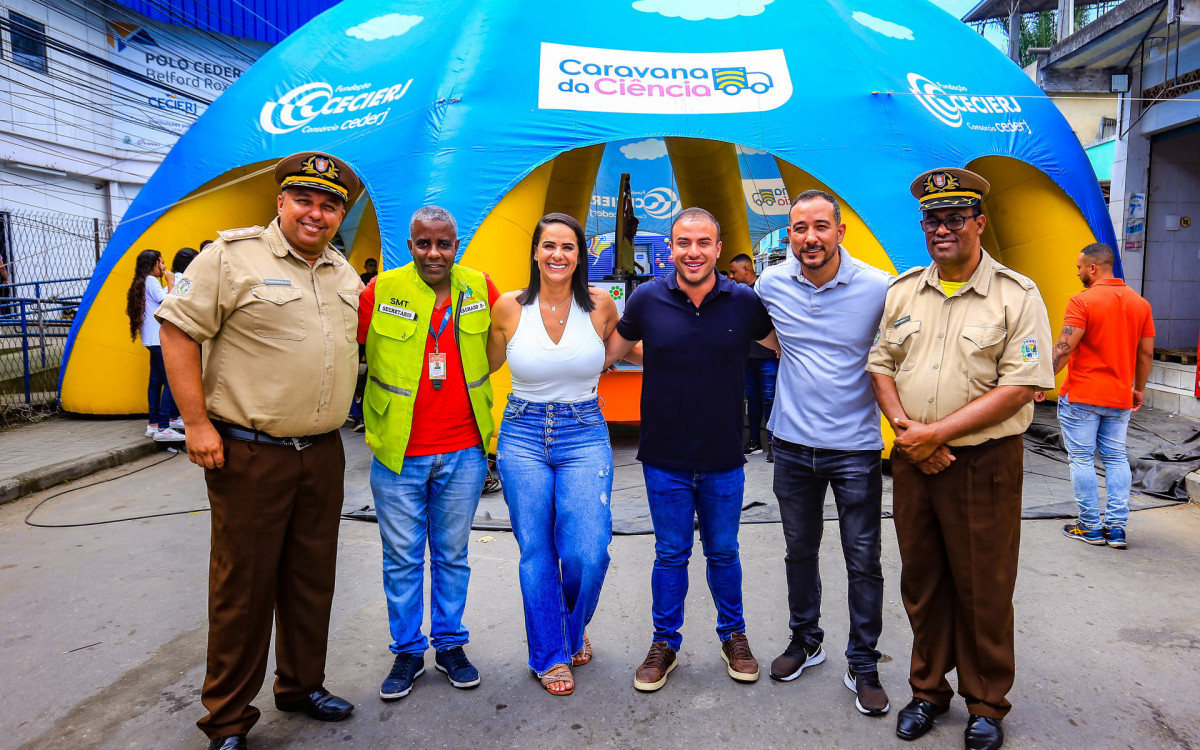 Yasmin Victória não perdeu tempo e foi em todas as estações, mas gostou mesmo do planetário