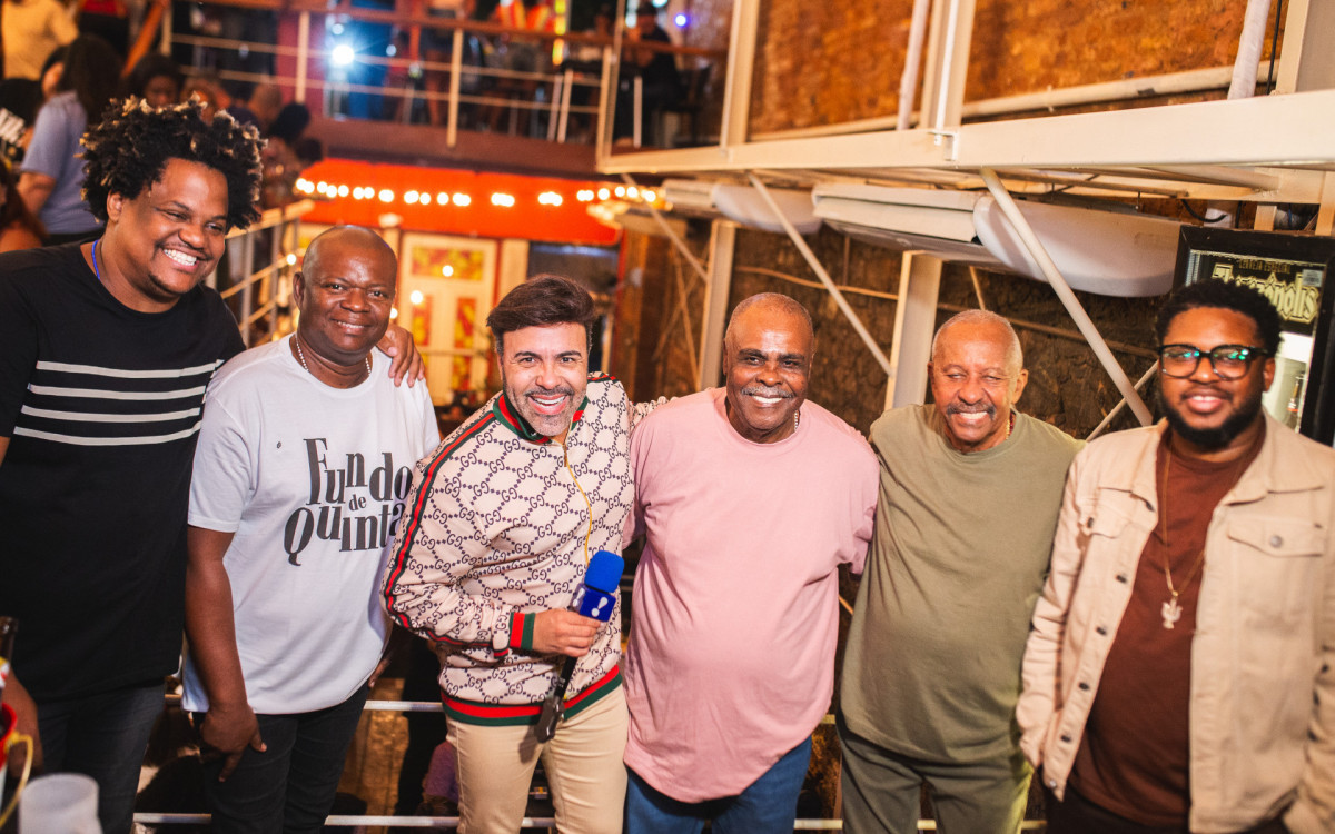 Fundo de Quintal na inauguração do bar