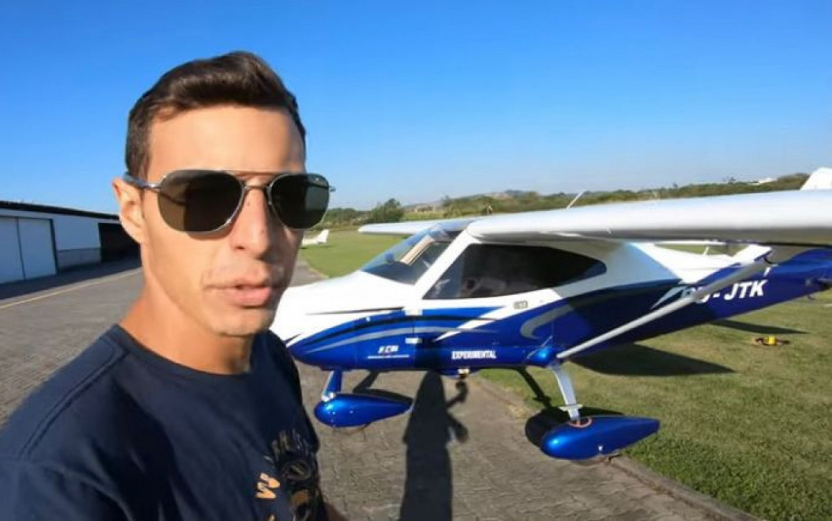 Nathan Marchon, de 29 anos, tem um canal sobre aeronaves de pequeno porte - Reprodução / YouTube