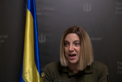 Conheça a história da jornalista transgênero dos EUA que se alistou no exército da Ucrânia