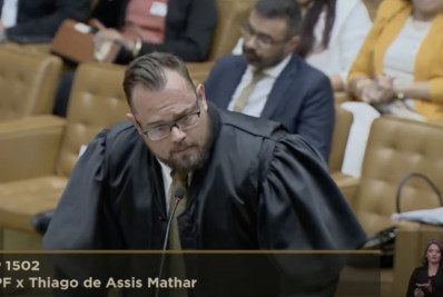 Vídeo: advogado confunde ‘O Príncipe’, de Maquiavel, com obra infantil durante julgamento de atos golpistas