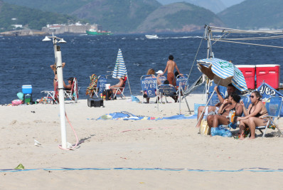 Frente fria muda o tempo no Rio com chuva e ventos fortes