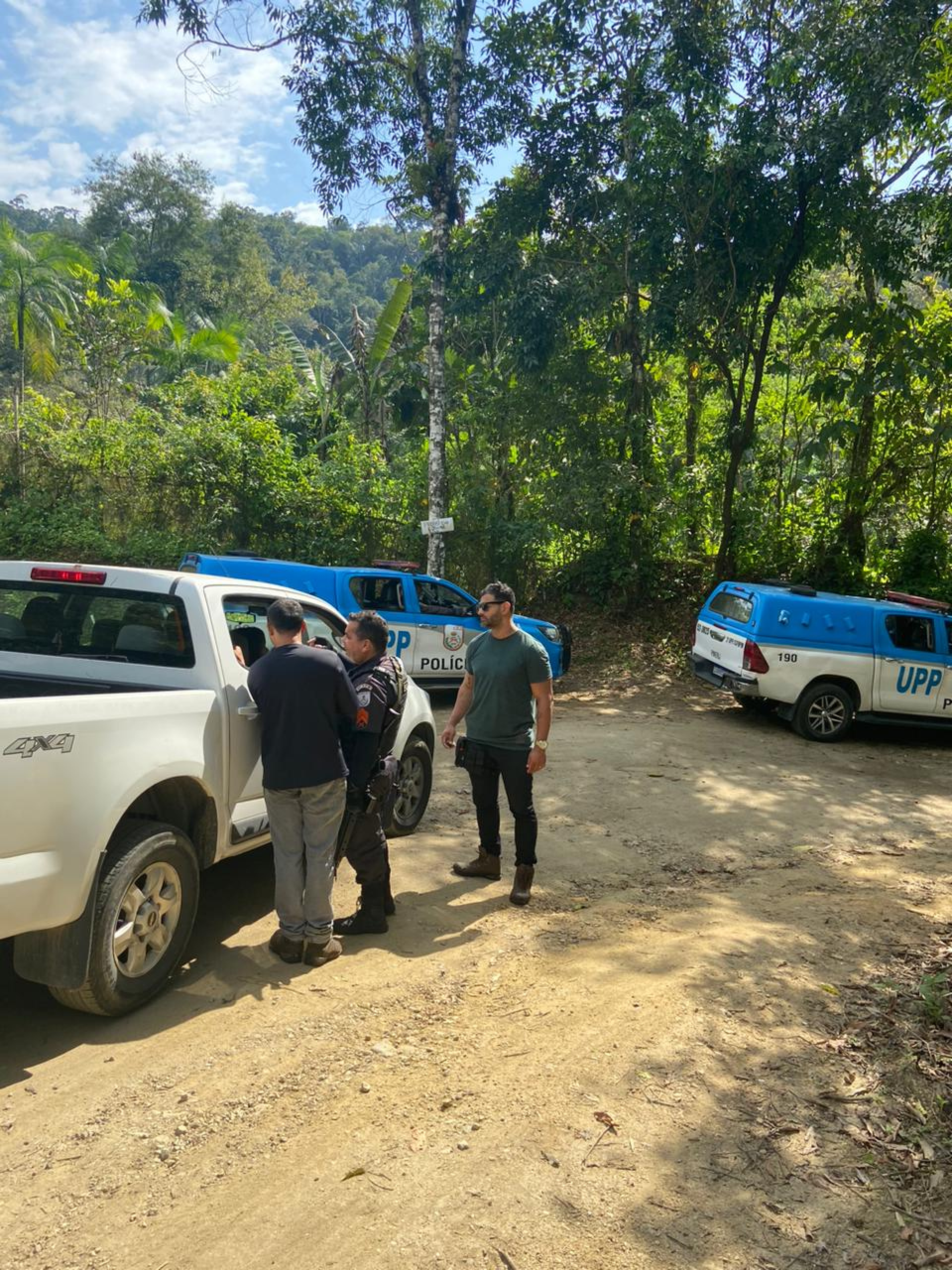 Momento do Flagrante da Secretaria de Segurança Pública de Angra e da Polícia MIlitar