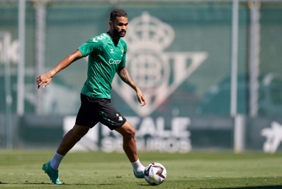 Fluminense disputa com clube da Série A a contratação de ex-atacante do São Paulo