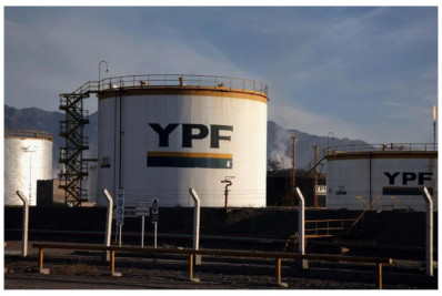 Tribunal dos EUA condena Argentina a pagar indenização de US$ 16 bi por estatização de petrolífera YPF