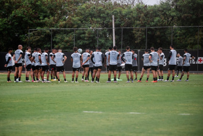 Relacionados do Vasco: Ramón Díaz barra Bambu e Figueiredo do clássico com o Fluminense