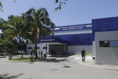 Idoso morre e outros três homens ficam feridos após atropelamento em Duque de Caxias