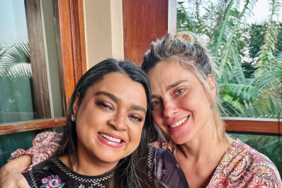 Preta Gil celebra aniversário de Carolina Dieckmann e declara: 'Você me salva'