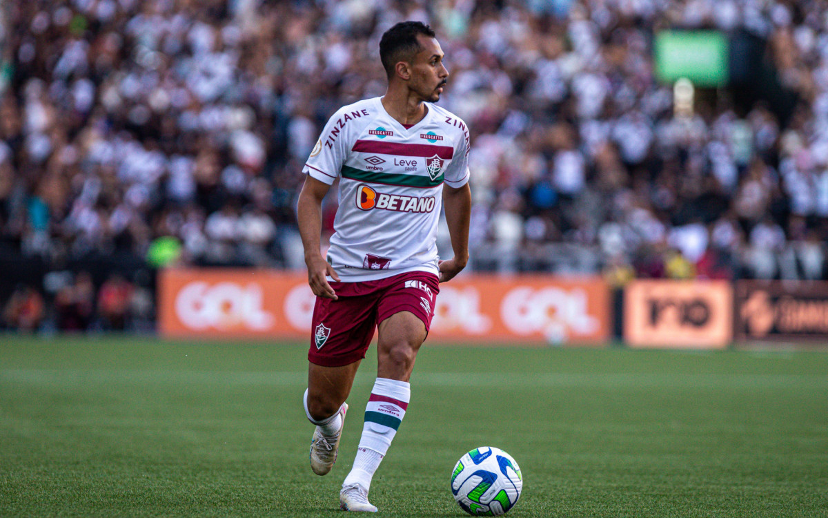 Lima marcou um dos gols do Fluminense no clássico com o Vasco