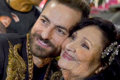 Thales Bretas celebra aniversário de Dona Déa, mãe de Paulo Gustavo: 'Mulher forte'