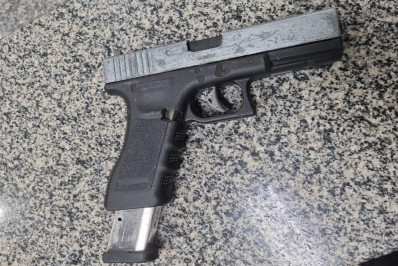 PM prende homem armado na comunidade do Jacarezinho