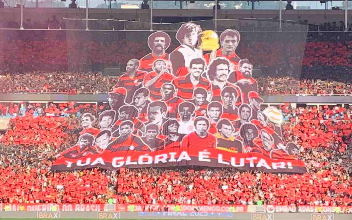 Zico agradece homenagem e diz acreditar em virada no Morumbi