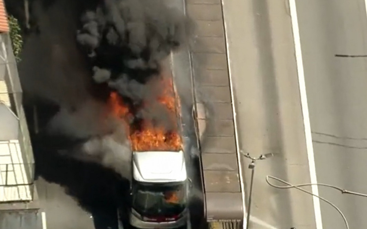 Incêndio aconteceu no centro da cidade