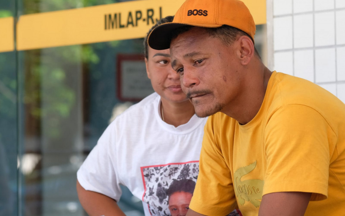 Wesley estava com o pai no momento em que foi atingido