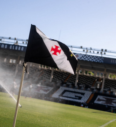 Em retorno a São Januário, torcida do Vasco esgota ingressos para o jogo  contra o Coritiba